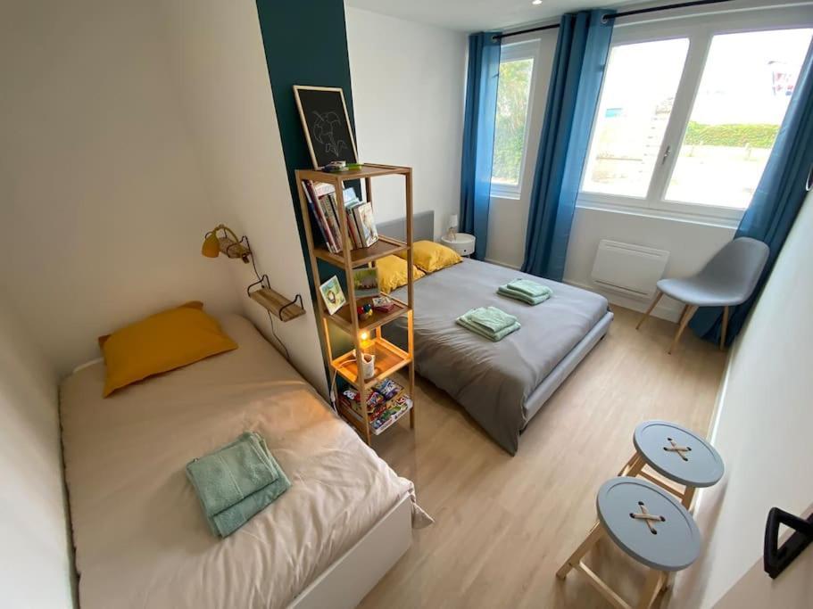 Appartement Familial, 2 Chambres, En Rdc Sur Cour Saint-Florentin  Exterior foto